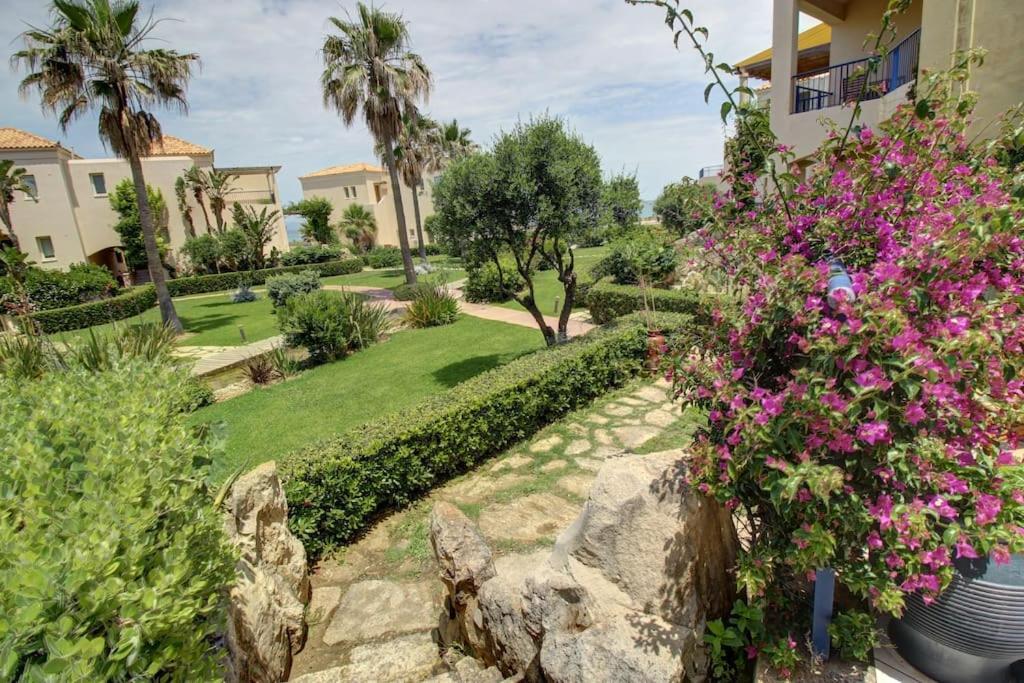 Apartamento Elias 1-bedroom On The With Pool *