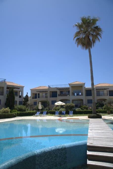 Apartamento Elias 1-bedroom On The With Pool Chrissi Akti Chania