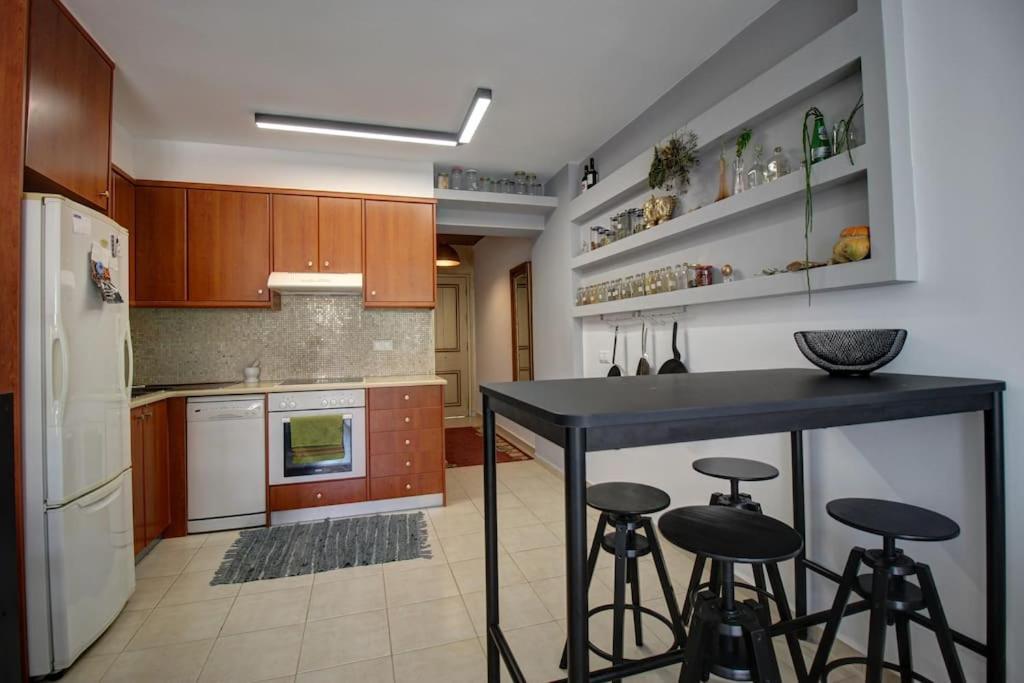 Elias 1-bedroom On The With Pool Apartamento *