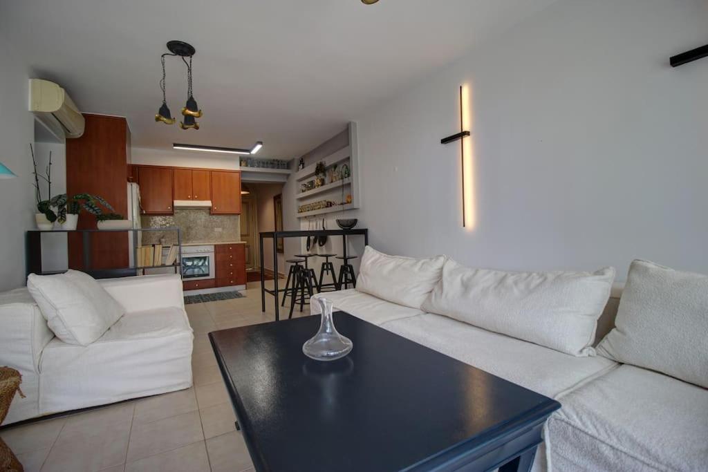Apartamento Elias 1-bedroom On The With Pool